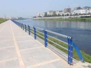 桥梁护栏的安装要点及设计规则